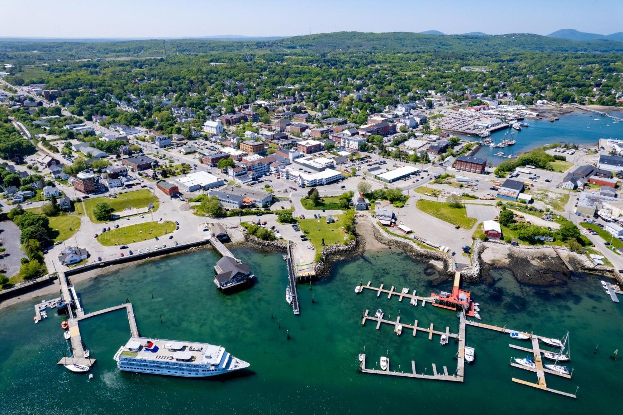 Hatchway Hotel Rockland Exterior photo